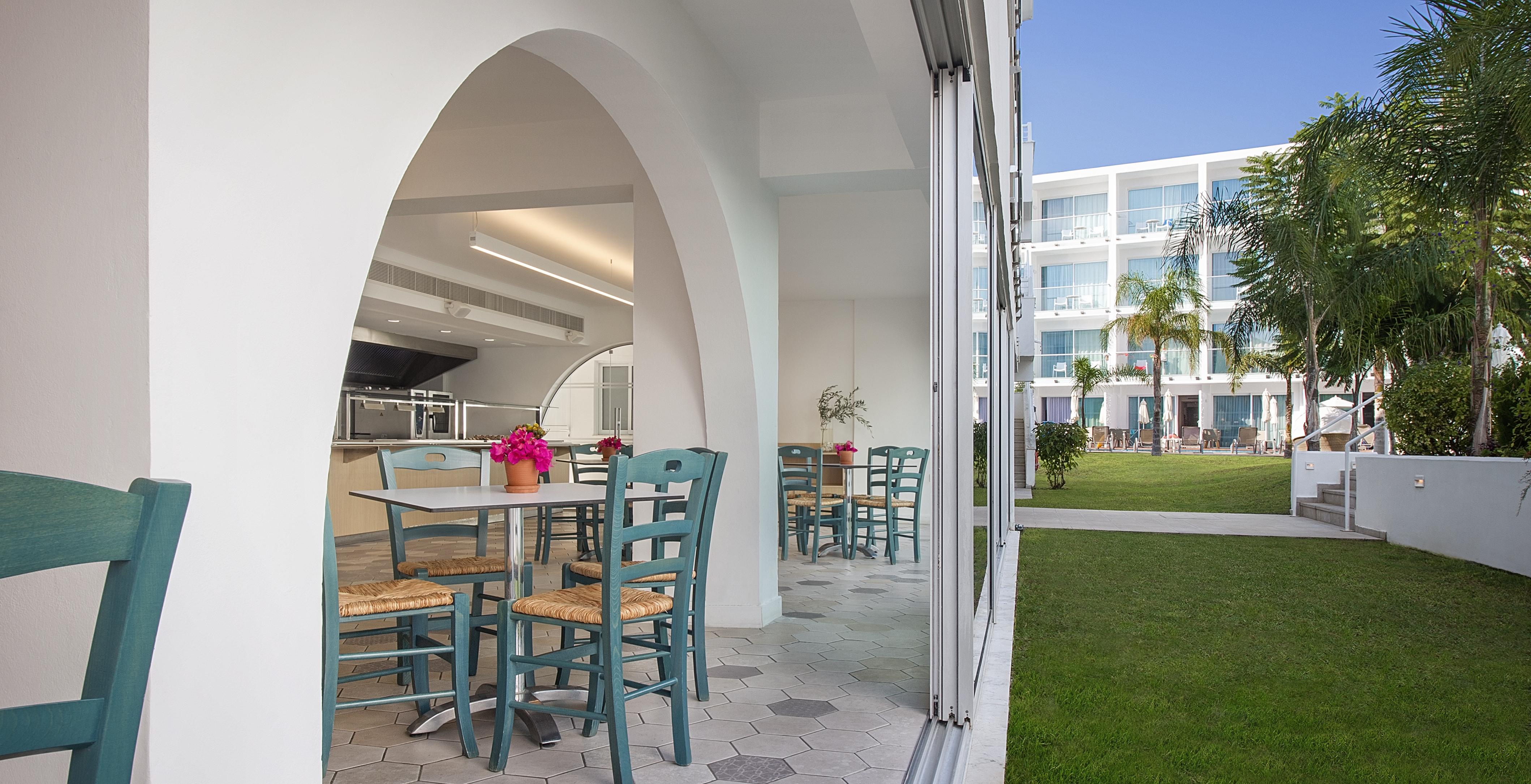 Sofianna Hotel Apartments Paphos Exterior foto