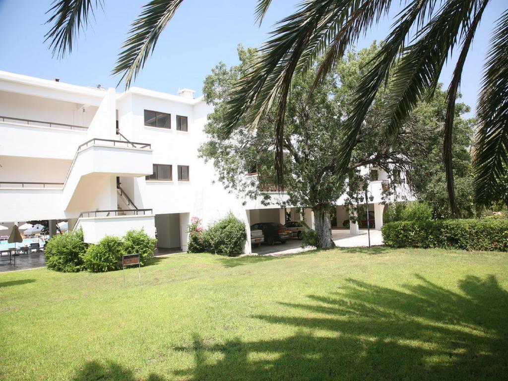 Sofianna Hotel Apartments Paphos Exterior foto